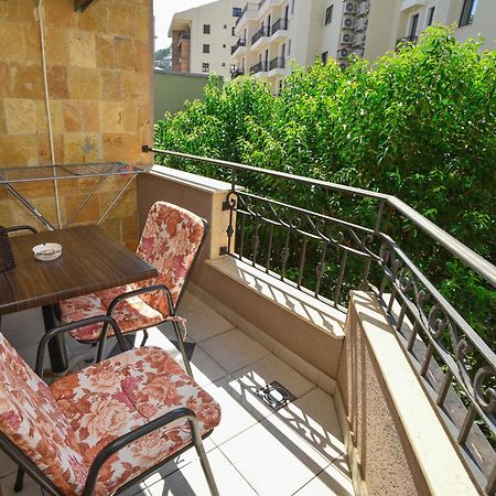 Apartment Golden Lavender Budva Luaran gambar
