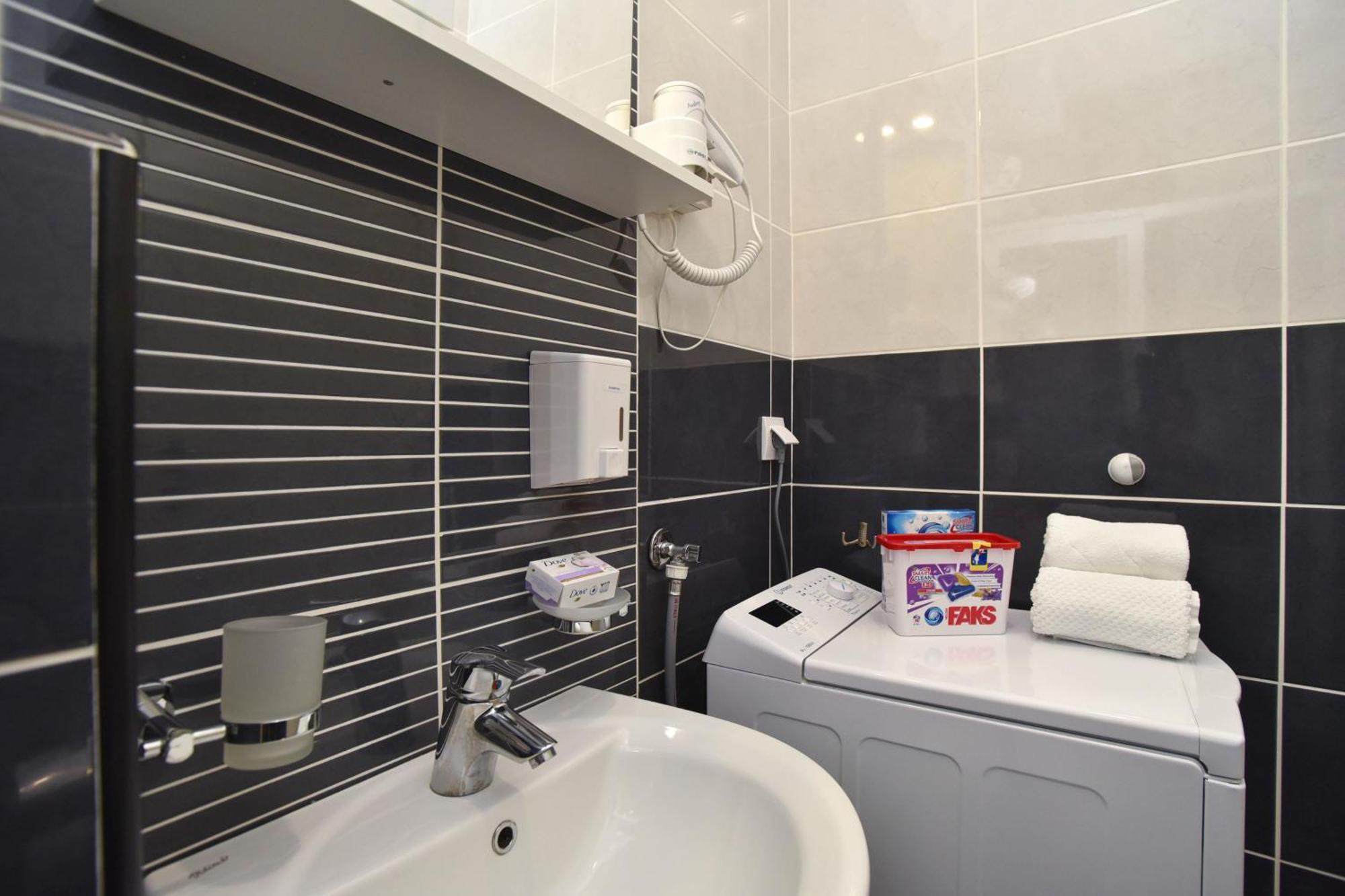 Apartment Golden Lavender Budva Luaran gambar